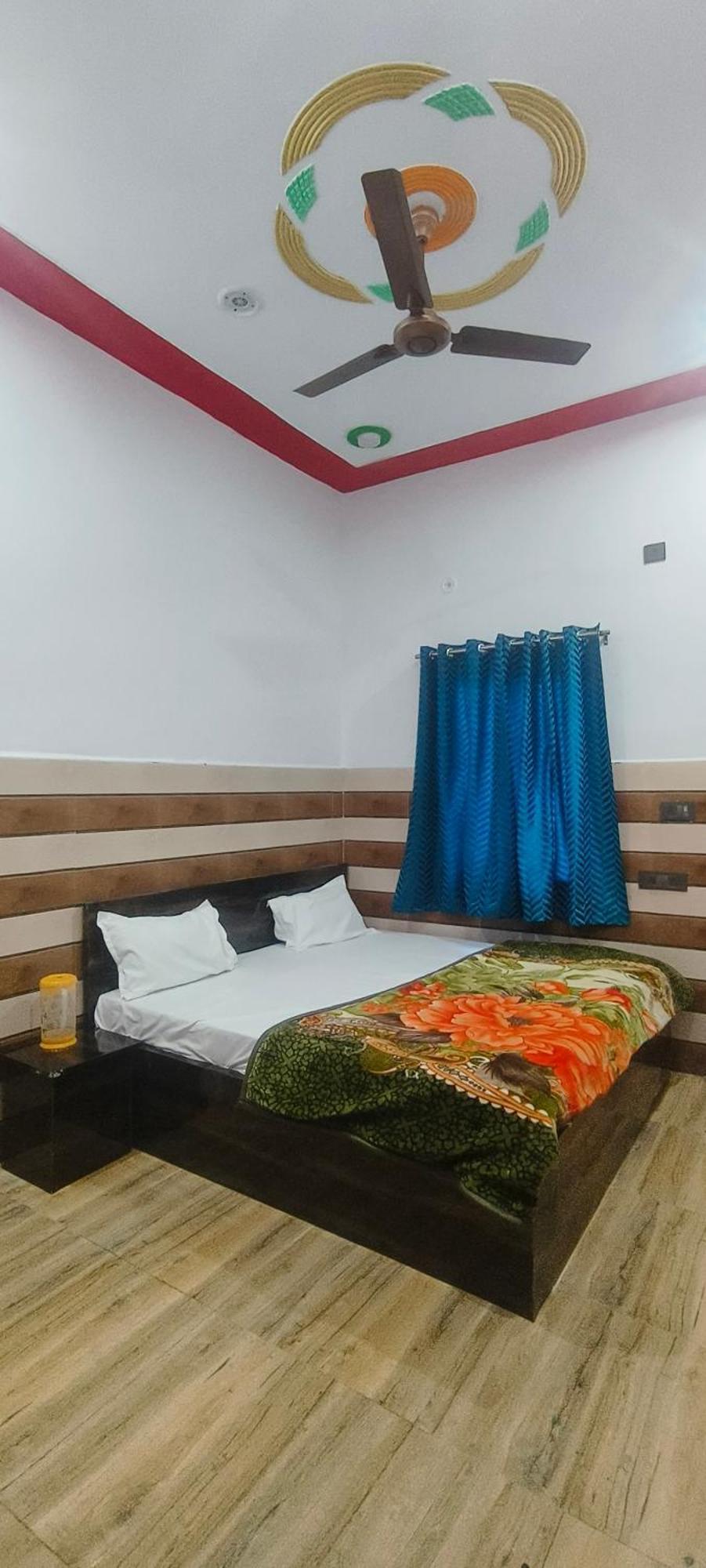 מלון Vrindāvan K.D.Dham Near Prem Mandir1 מראה חיצוני תמונה
