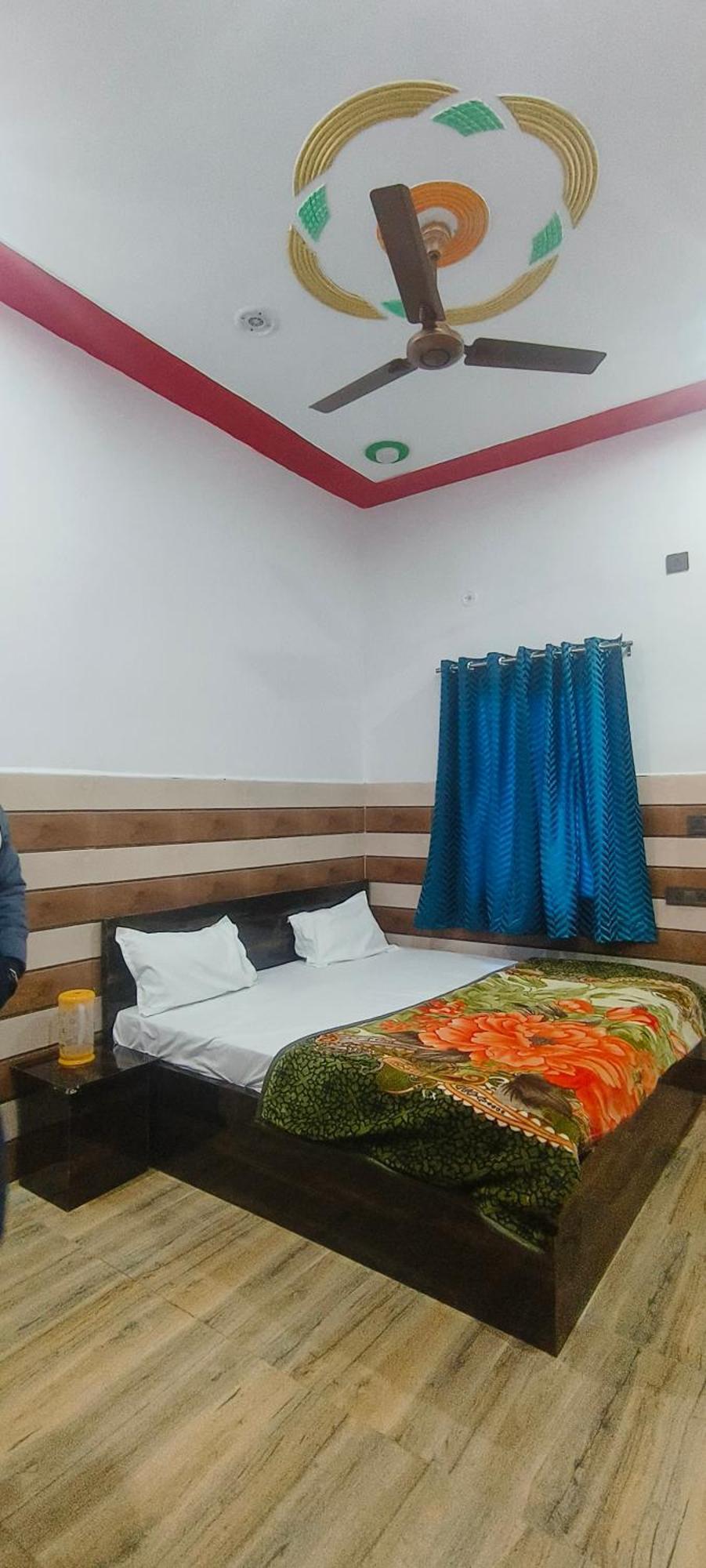 מלון Vrindāvan K.D.Dham Near Prem Mandir1 מראה חיצוני תמונה