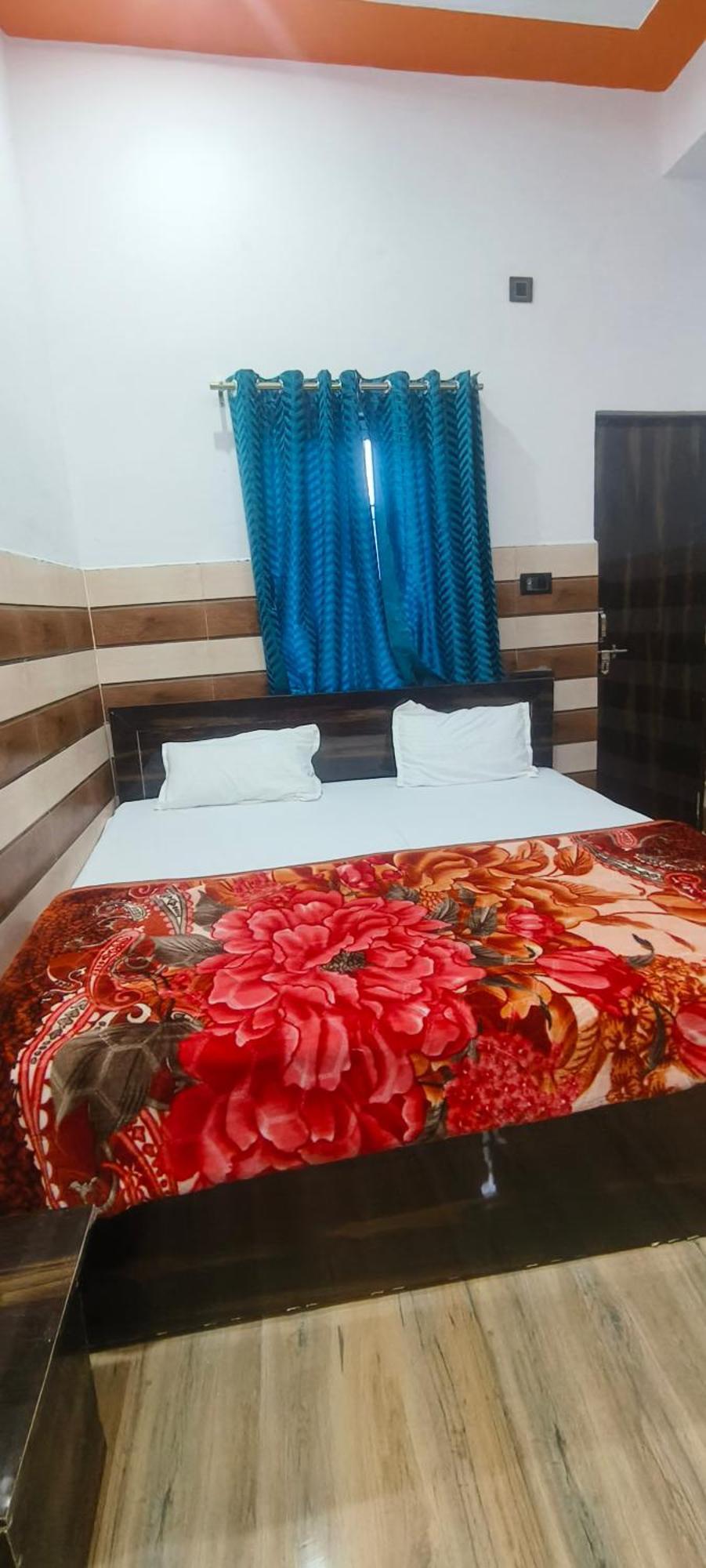מלון Vrindāvan K.D.Dham Near Prem Mandir1 מראה חיצוני תמונה