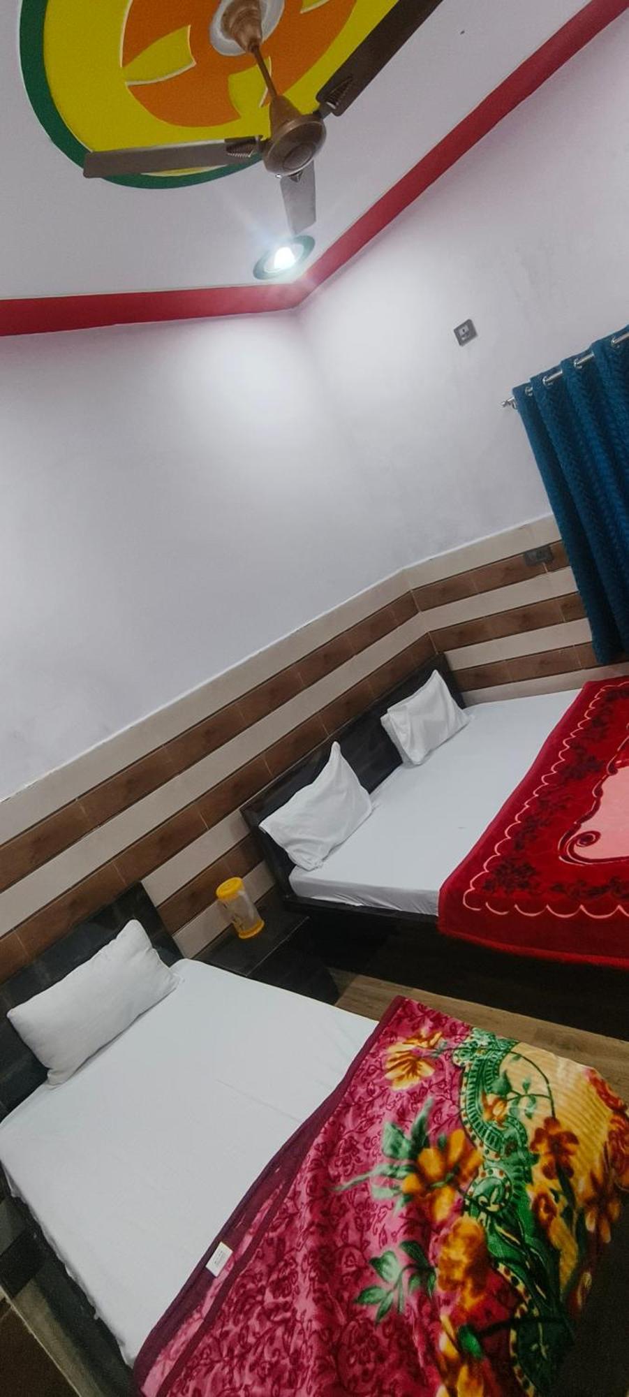 מלון Vrindāvan K.D.Dham Near Prem Mandir1 מראה חיצוני תמונה